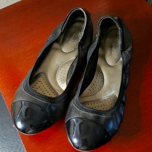 Comfy ballet black flats